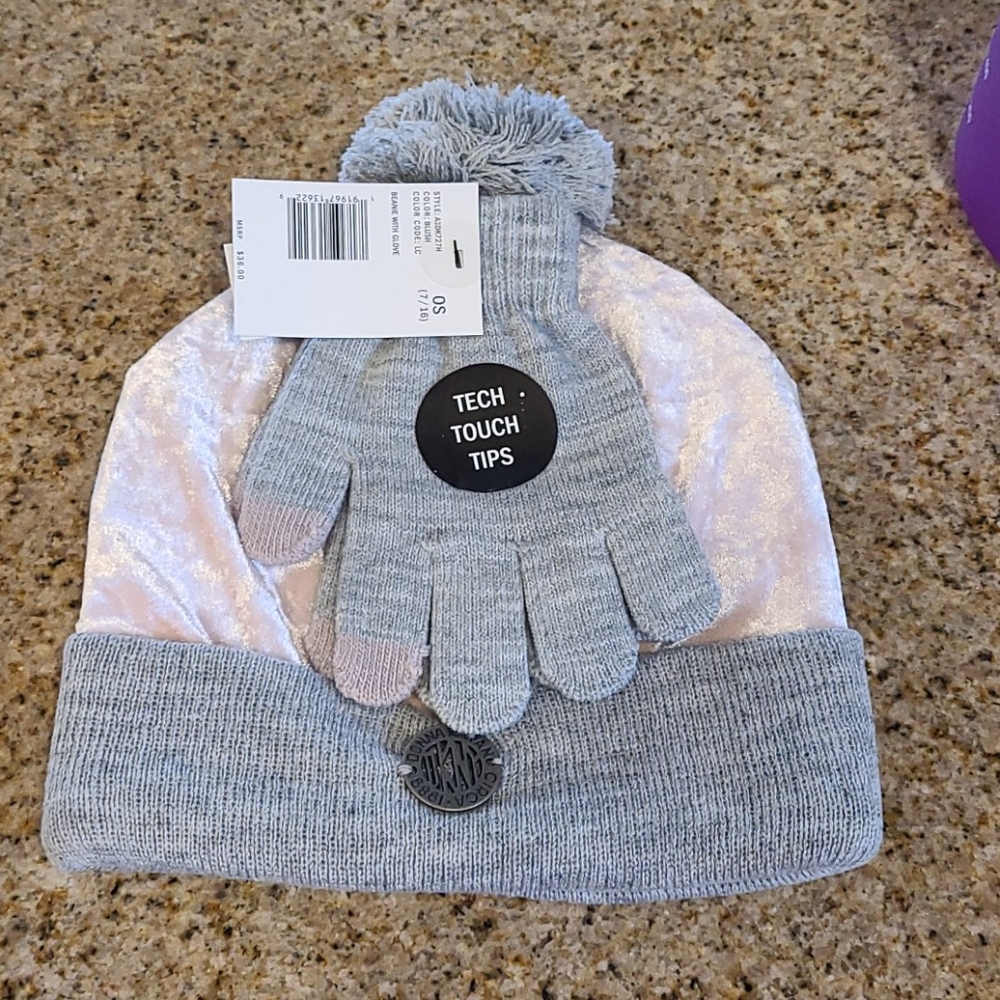 DKNY Knitting Pom Beanie and gloves set